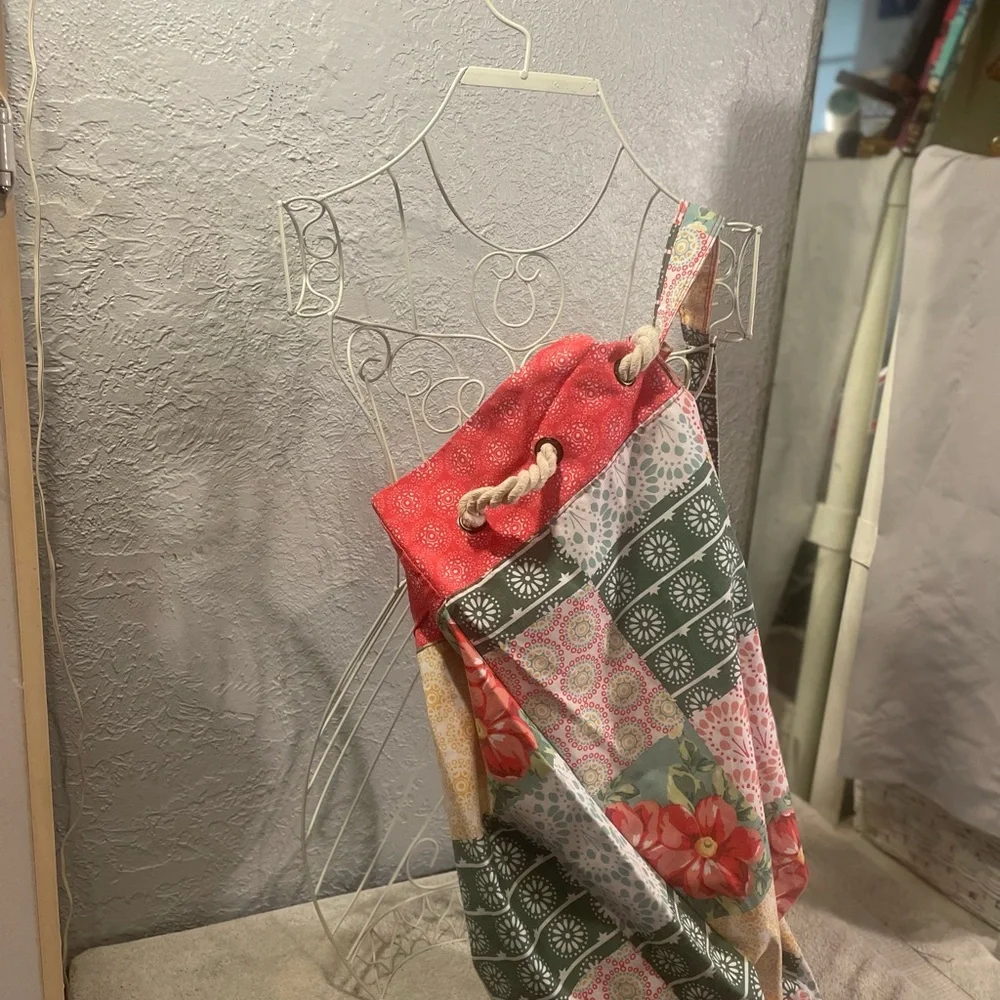 Floral Patchwork Drawstring Laundry Bag